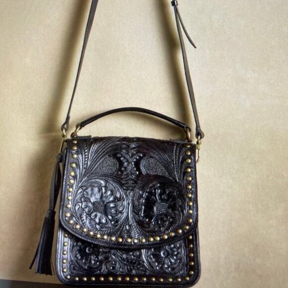 SUNDANCE Anabaglish "Baroque" Tooled Black Leather Handbag: New with Tags!! - Picture 3 of 13